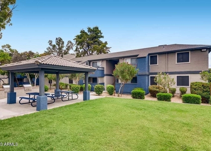 1944 W Thunderbird Road - Photo 1