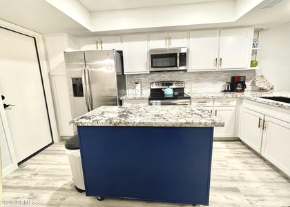 9040 E Winchcomb Drive - Photo 1