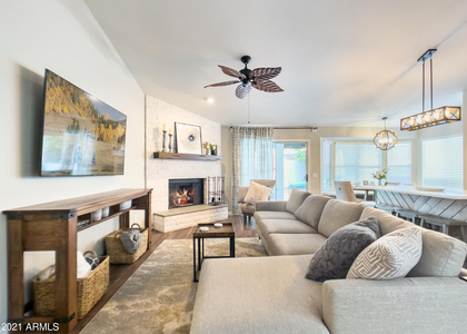 1218 E Seahorse Lane - Photo 1