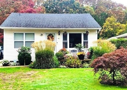 48 Eleanor Avenue - Photo 1
