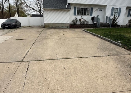 480 Saint Johns Street - Photo 1
