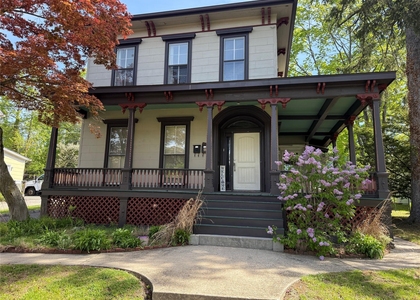 805 Main Street - Photo 1