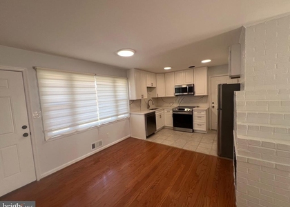 13209 Thornton Drive - Photo 1
