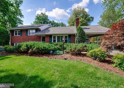 1415 Mayflower Drive - Photo 1