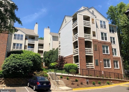 244 S Reynolds Street - Photo 1