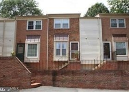 306 S Wayne Street - Photo 1