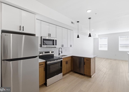 2310 N Sydenham Street - Photo 1
