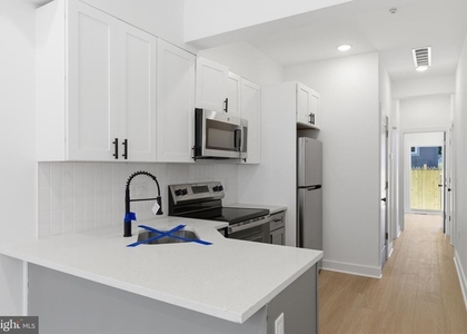2123 N 9th Street - Photo 1