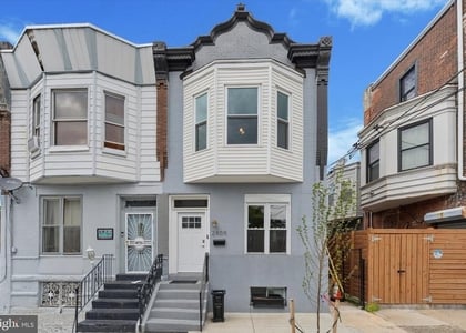 2809 W Jefferson Street - Photo 1