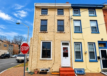 46 E Union Street - Photo 1