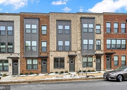 815 Lennox Street - Photo 1