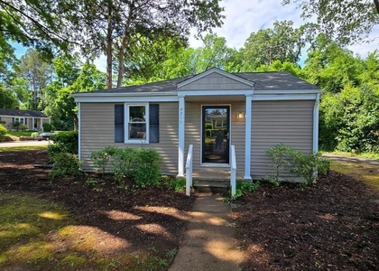 2211 Bernard Street - Photo 1