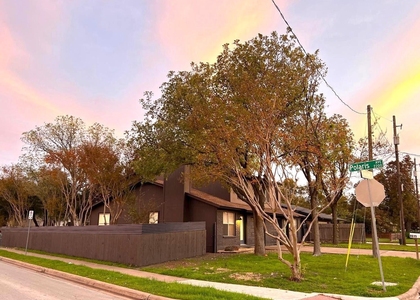 8615 Bowling Green Dr - Photo 1