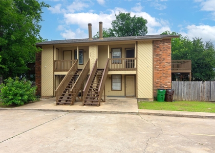 1607 Onion Creek Village Dr - Photo 1