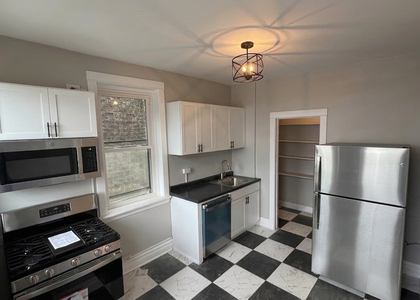 440 S Ridgeland Avenue - Photo 1