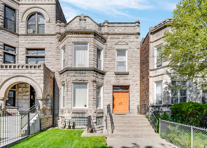 6424 S Ingleside Avenue - Photo 1
