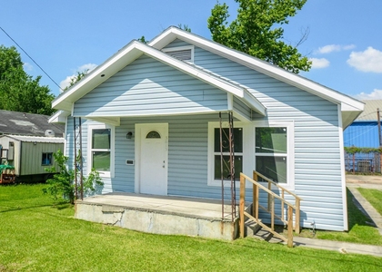 3013 Brackenridge Street - Photo 1