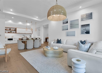 201 8th Street S - Photo 1