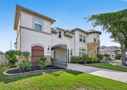 28423 Tall Juniper Hill Drive - Photo 1