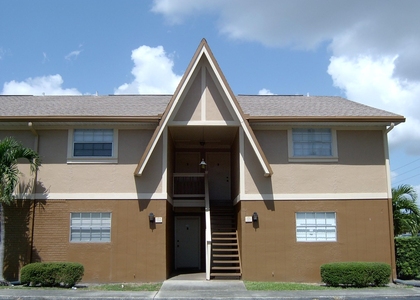 133 Bristol Court - Photo 1