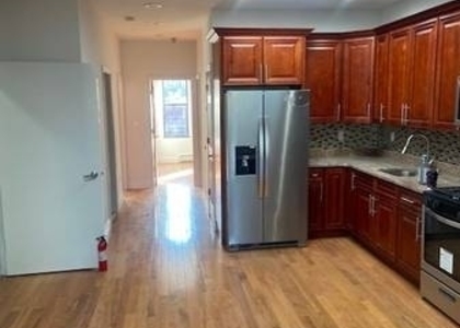 Sterling Place - Photo 1