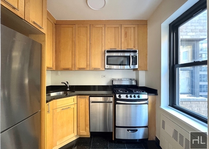 East 55 Street - Photo 1