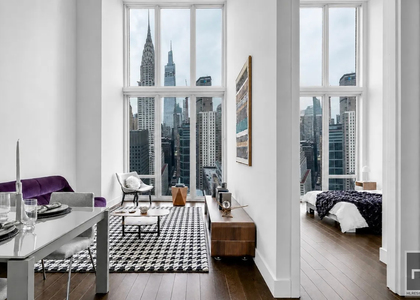 East 44th Street - Photo 1