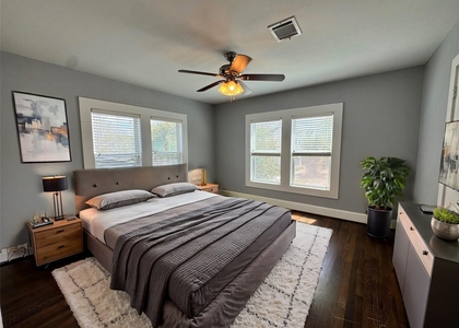 1011 E 6th 1/2 Street - Photo 1