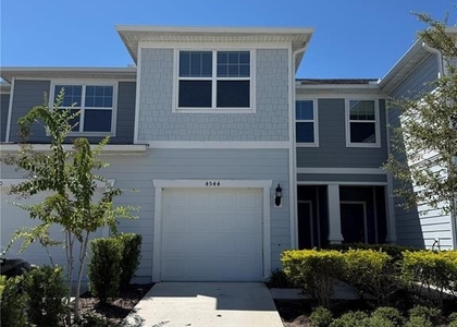 4544 Sparkling Shell Avenue - Photo 1