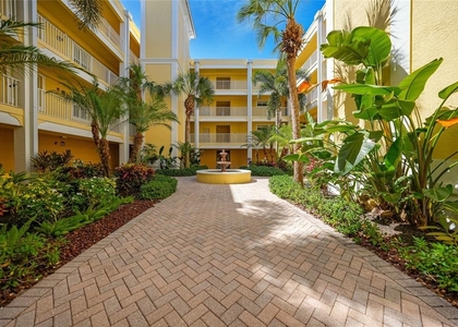 255 West End Drive - Photo 1