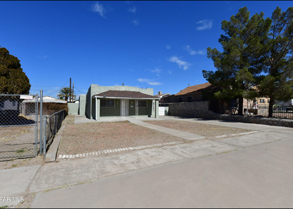 4425 La Luz Avenue - Photo 1