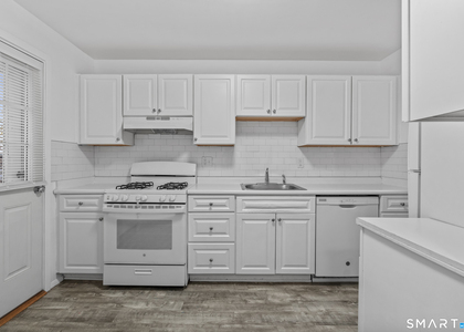 18 Hamilton Court - Photo 1