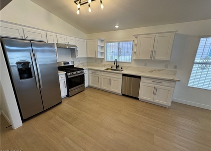 5534 Super Bowl Drive - Photo 1
