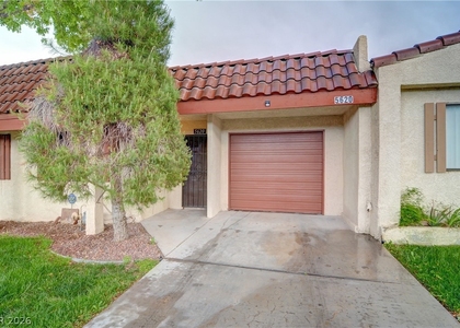 5620 Hobble Creek Drive - Photo 1