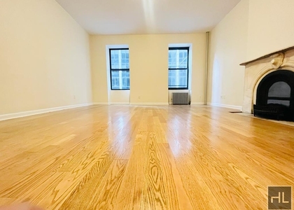 West 55 Street - Photo 1