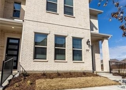 4704 Corriente Vista Lane - Photo 1