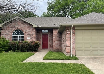 9328 Sycamore - Photo 1