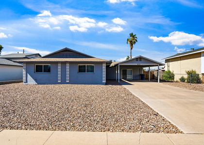 124 E Minton Drive - Photo 1