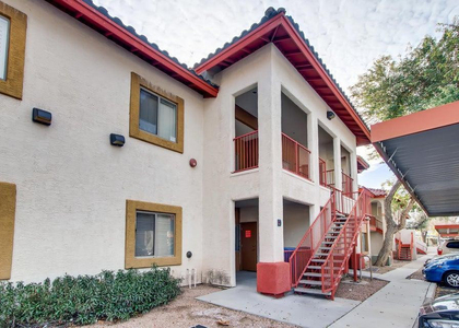 510 W University Drive - Photo 1