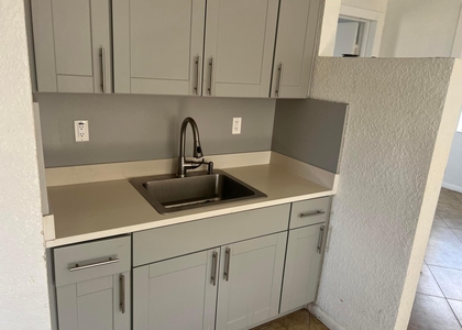 1633 Ne 53rd Court - Photo 1