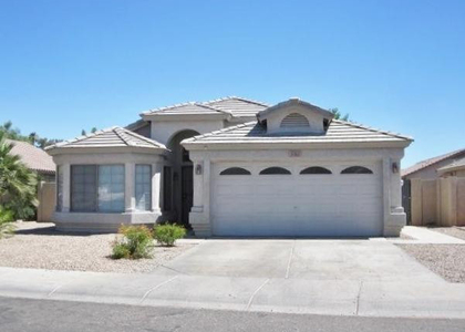 5763 W Freeway Lane - Photo 1