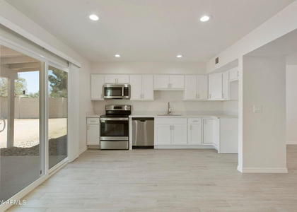3316 E Helena Drive - Photo 1
