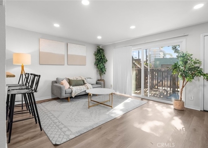 1133 Sepulveda - Photo 1
