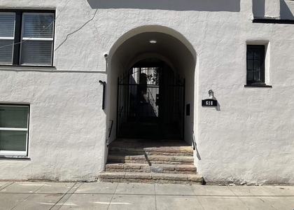 618 W 7th St. - Photo 1