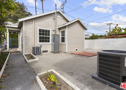 135 1/2 S Dillon Street - Photo 1