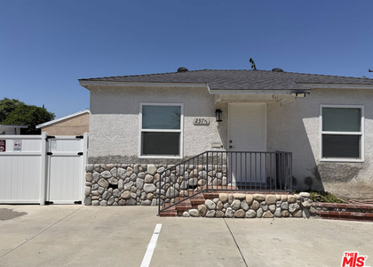231 S Waldo Avenue - Photo 1