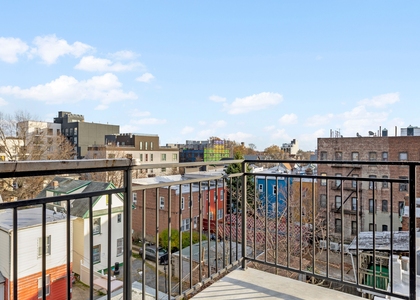 New York Avenue - Photo 1