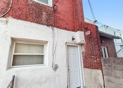352 N Gross Street - Photo 1