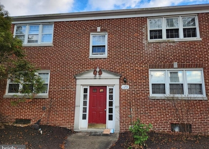 123 Cherry Park - Photo 1