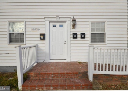 46670 Midway Drive - Photo 1